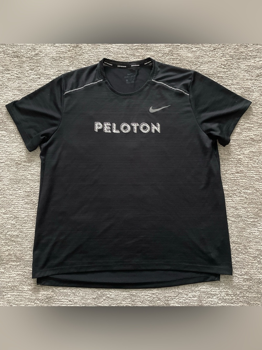 Nike Running Peloton Dri-Fit Black Short Sleeve T Shirt Men’s XL Lightweight